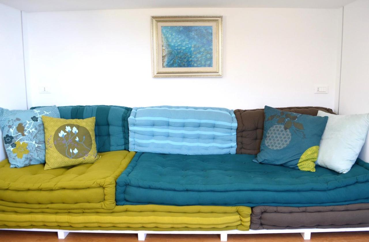 L' Attico Giallo Oro Di Giulia มานารอลา ภายนอก รูปภาพ